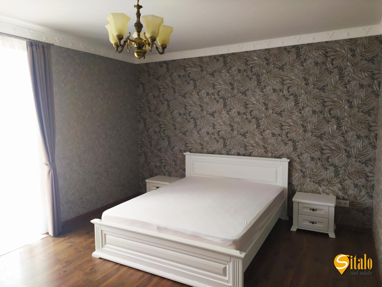 Оренда будинку 330 м²
