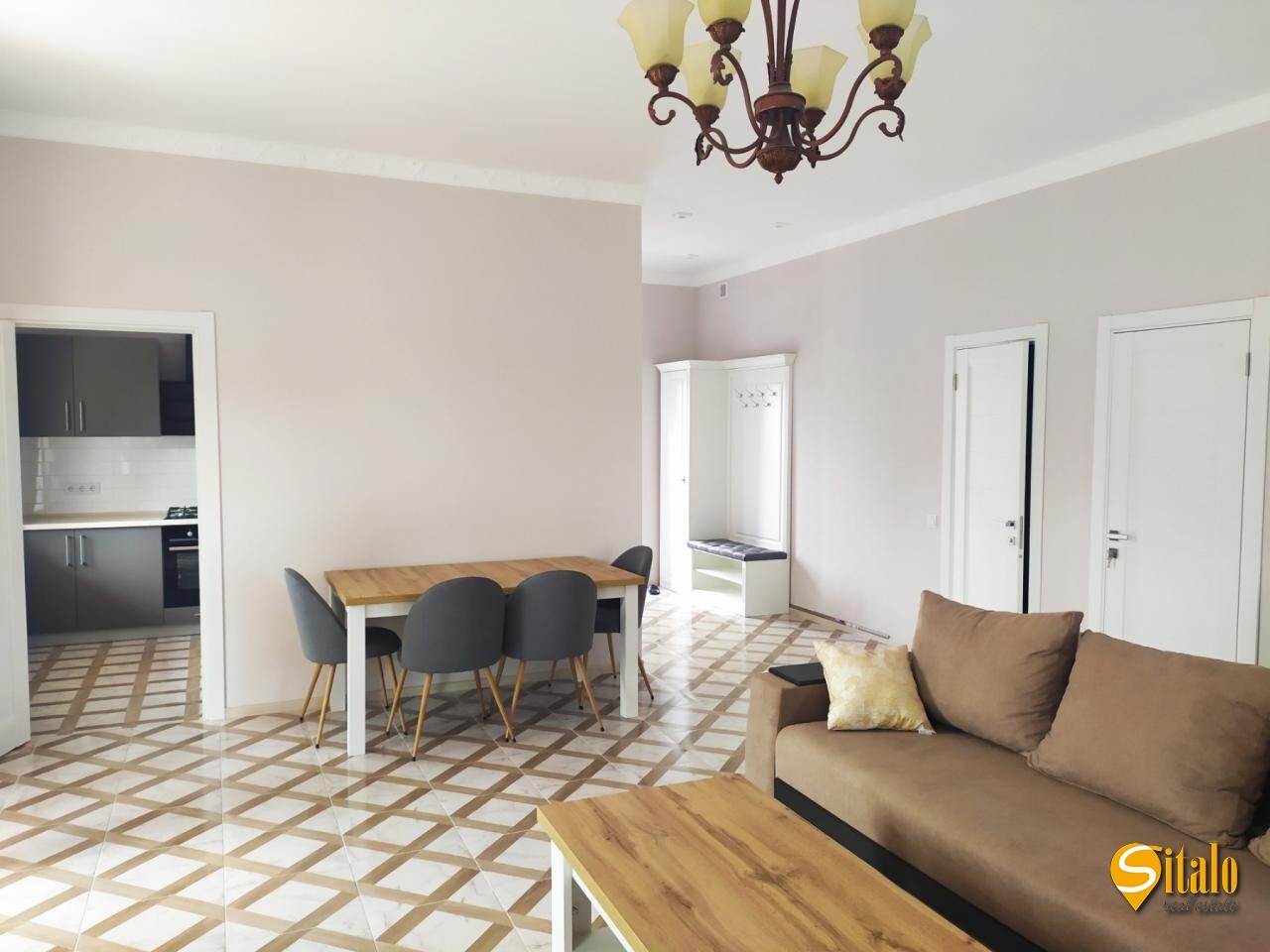 Оренда будинку 330 м²