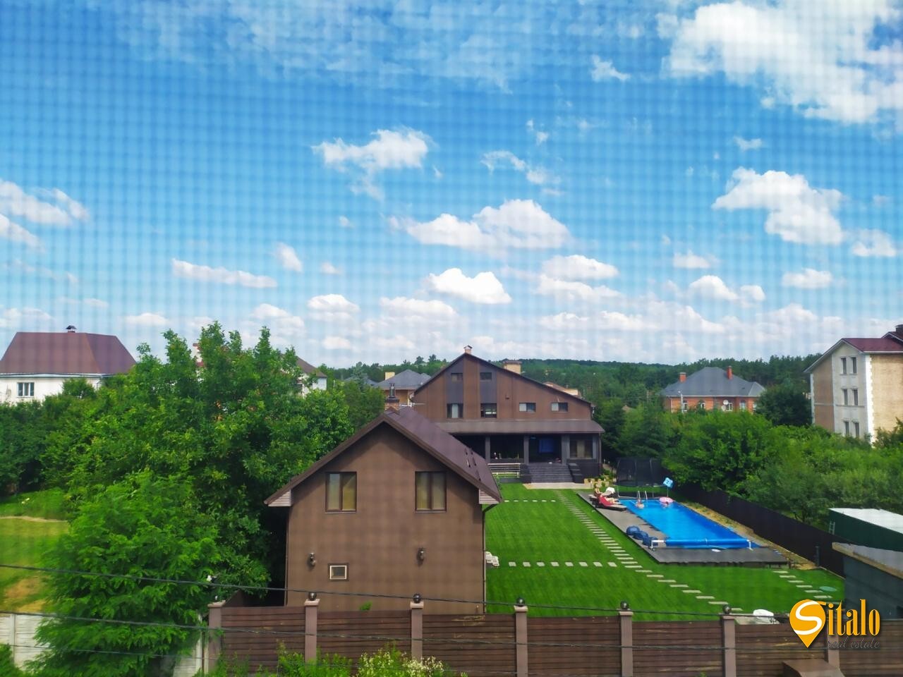 Оренда будинку 330 м²