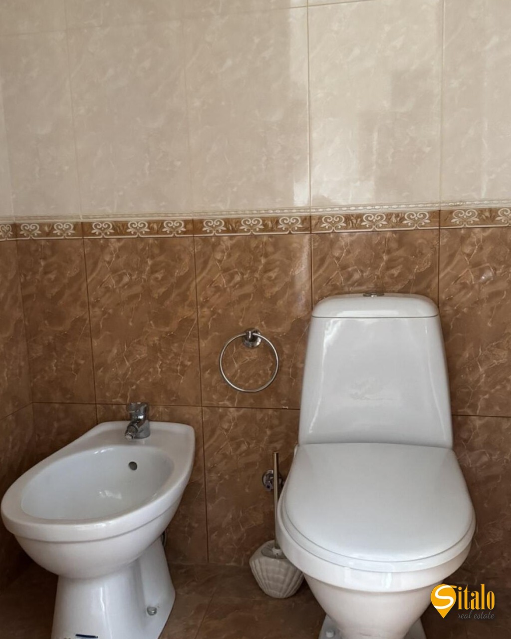 Оренда будинку 330 м²