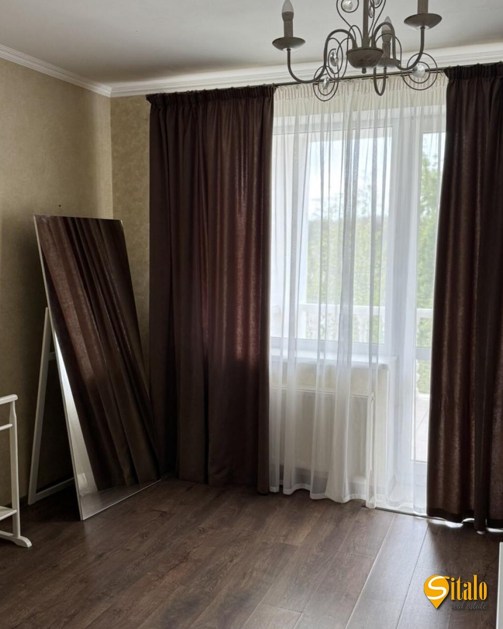 Оренда будинку 330 м²