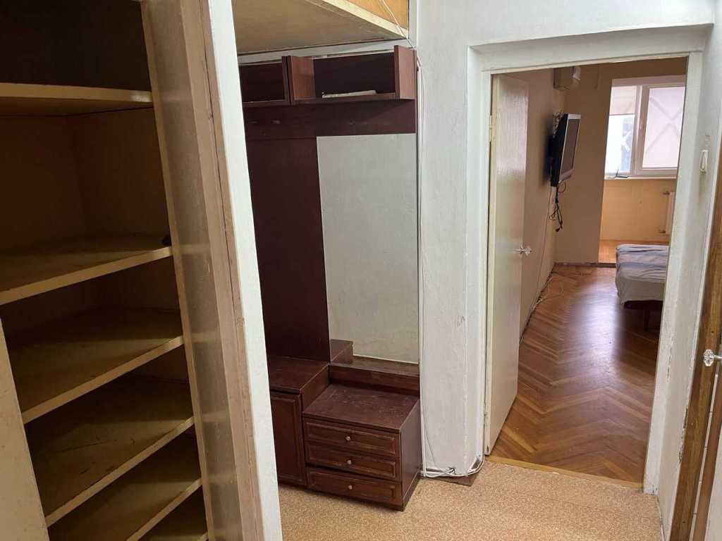 Продажа 3-комнатной квартиры 72 м², Российская, 82а
