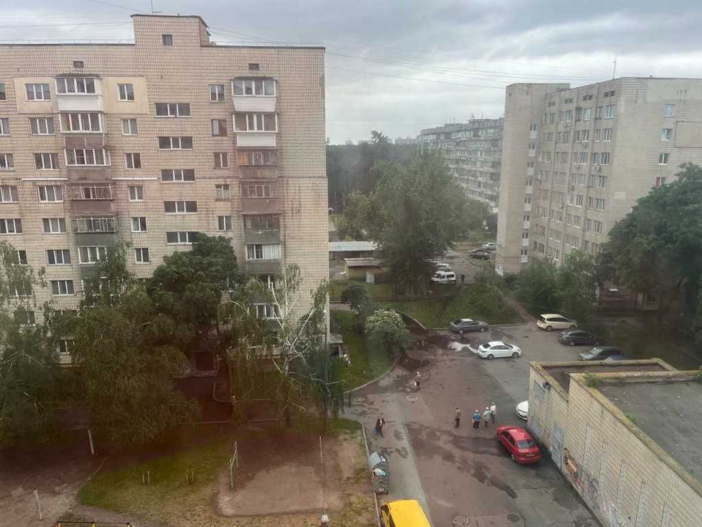 Продажа 3-комнатной квартиры 72 м², Российская, 82а