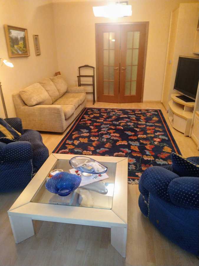 Оренда 2-кімнатної квартири 80 м², Миропільська вул.