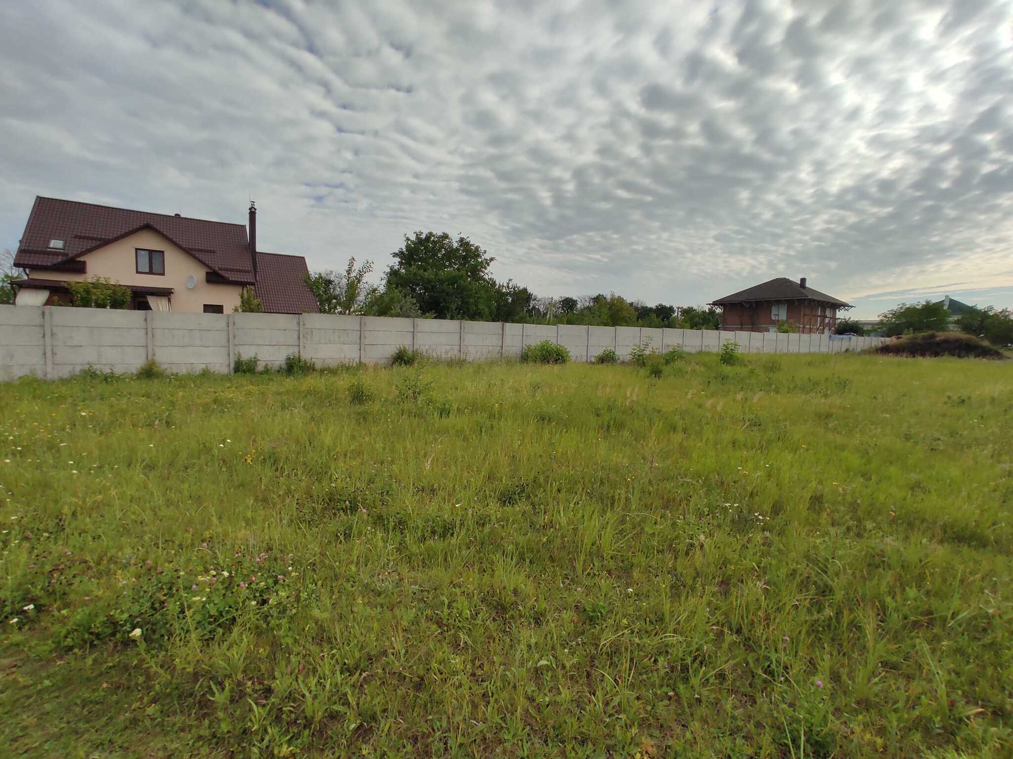 Продажа участка под индивидуальное жилое строительство 6.5 соток, Ньютона ул.