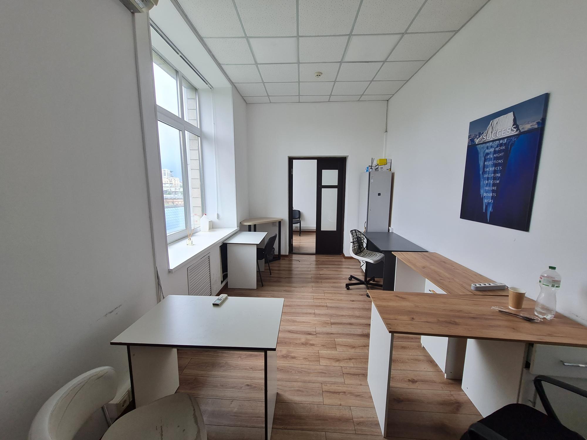 Аренда офиса 66 м², Крещатик ул., 7/11