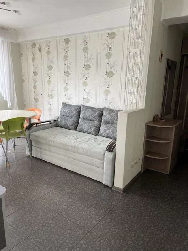Продажа 3-комнатной квартиры 63 м², Павла Тычины просп., 11