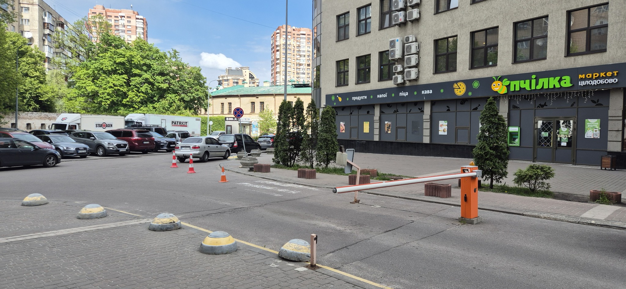 Оренда 2-кімнатної квартири 65 м², Євгена Коновальця вул., 44А
