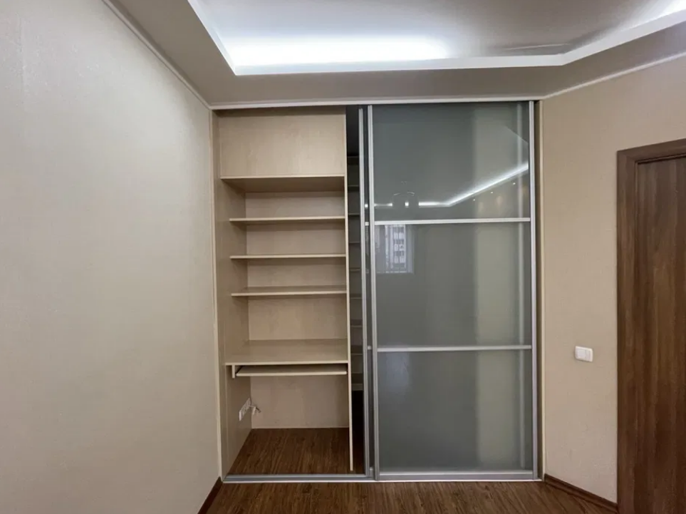 Продажа 1-комнатной квартиры 53 м², Костанди ул.