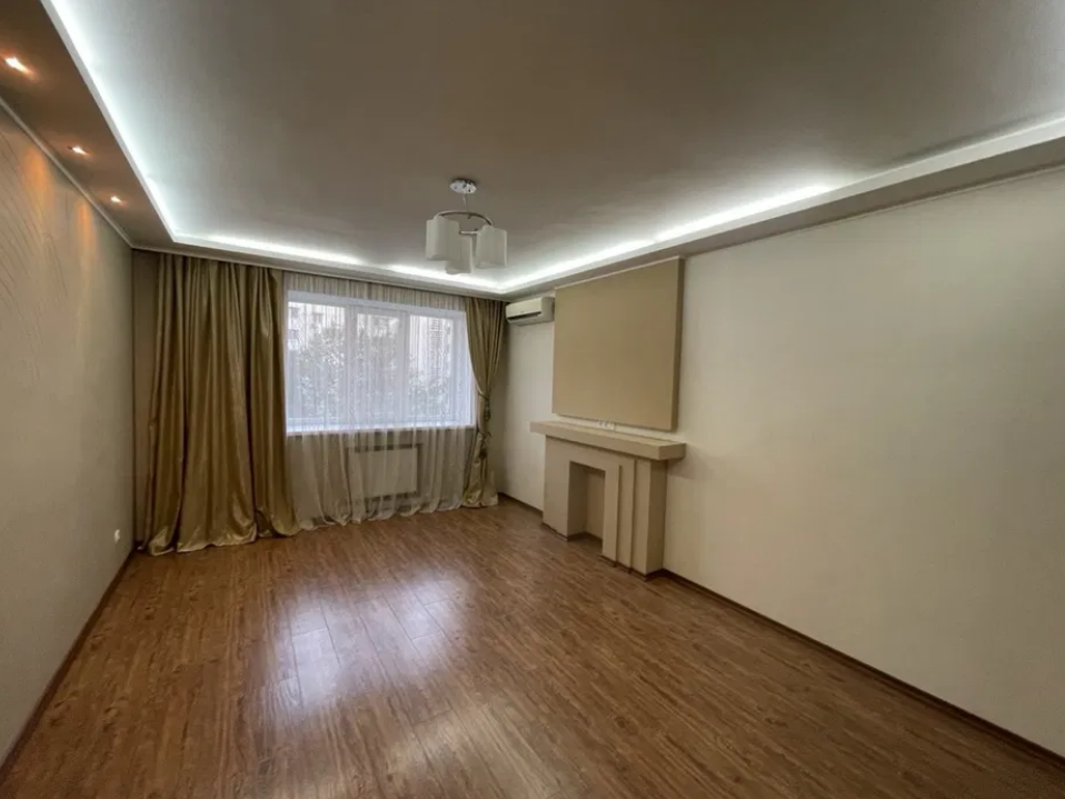 Продажа 1-комнатной квартиры 53 м², Костанди ул.
