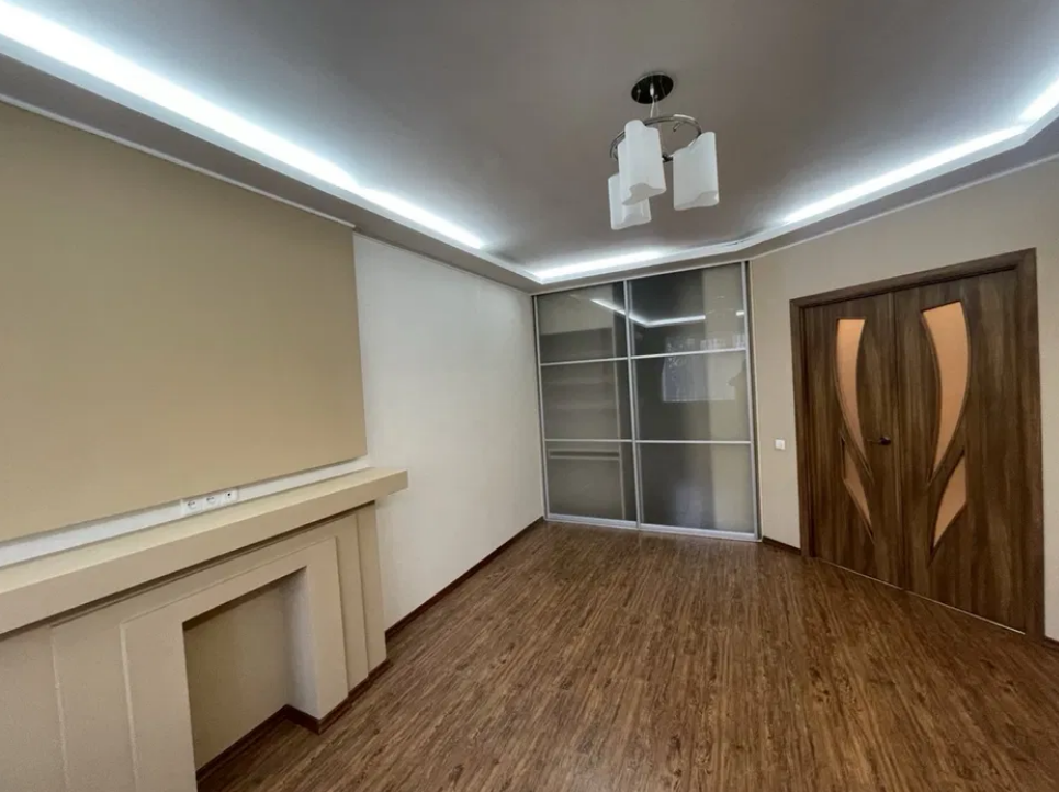 Продажа 1-комнатной квартиры 53 м², Костанди ул.
