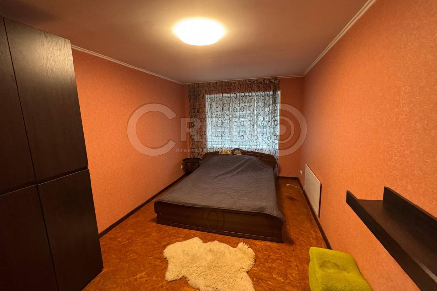 Аренда 3-комнатной квартиры 58 м², Соборности ул.