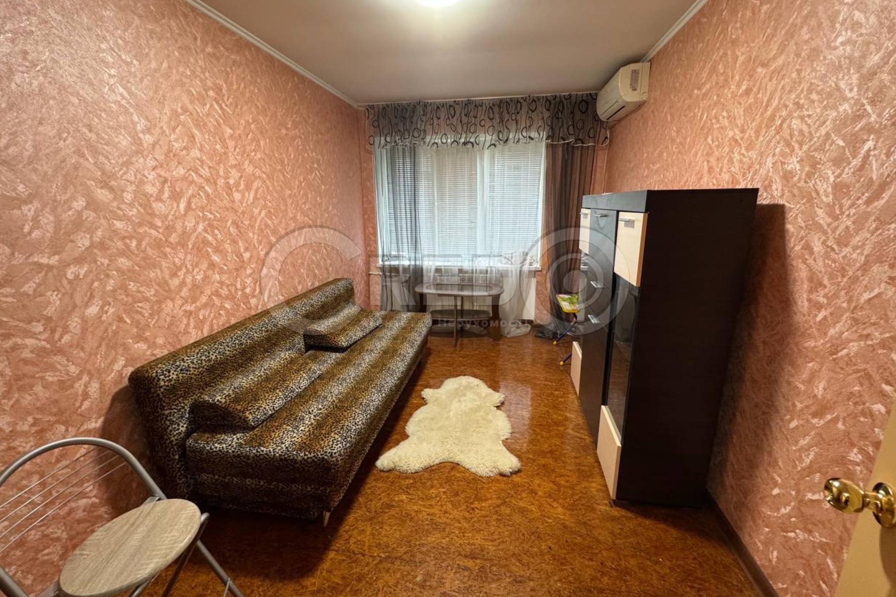 Аренда 3-комнатной квартиры 58 м², Соборности ул.