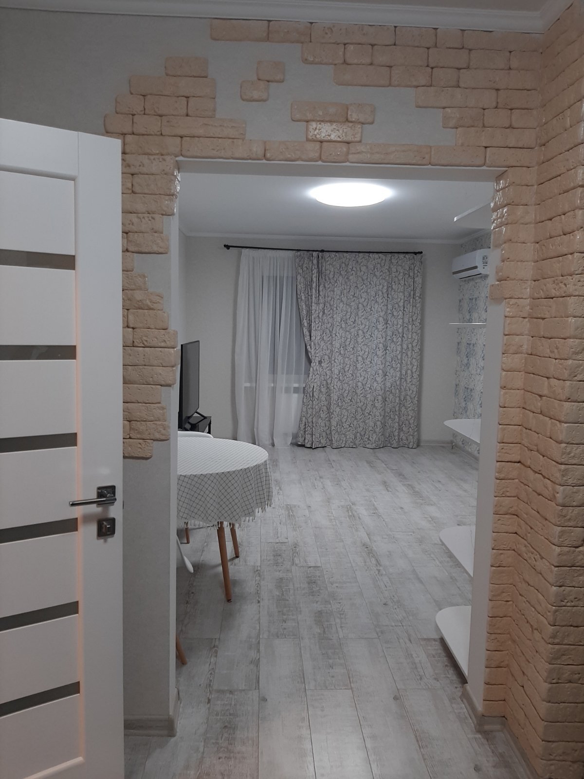 Аренда 1-комнатной квартиры 35 м², Николая Закревского ул., 101