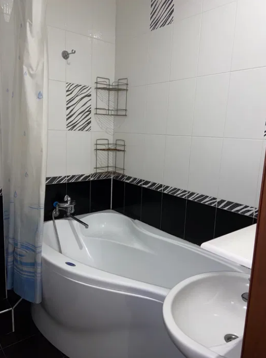 Продаж 2-кімнатної квартири 65 м², Грушевского Михаила вул.