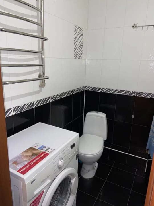 Продаж 2-кімнатної квартири 65 м², Грушевского Михаила вул.