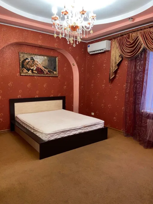 Продаж 2-кімнатної квартири 65 м², Грушевского Михаила вул.
