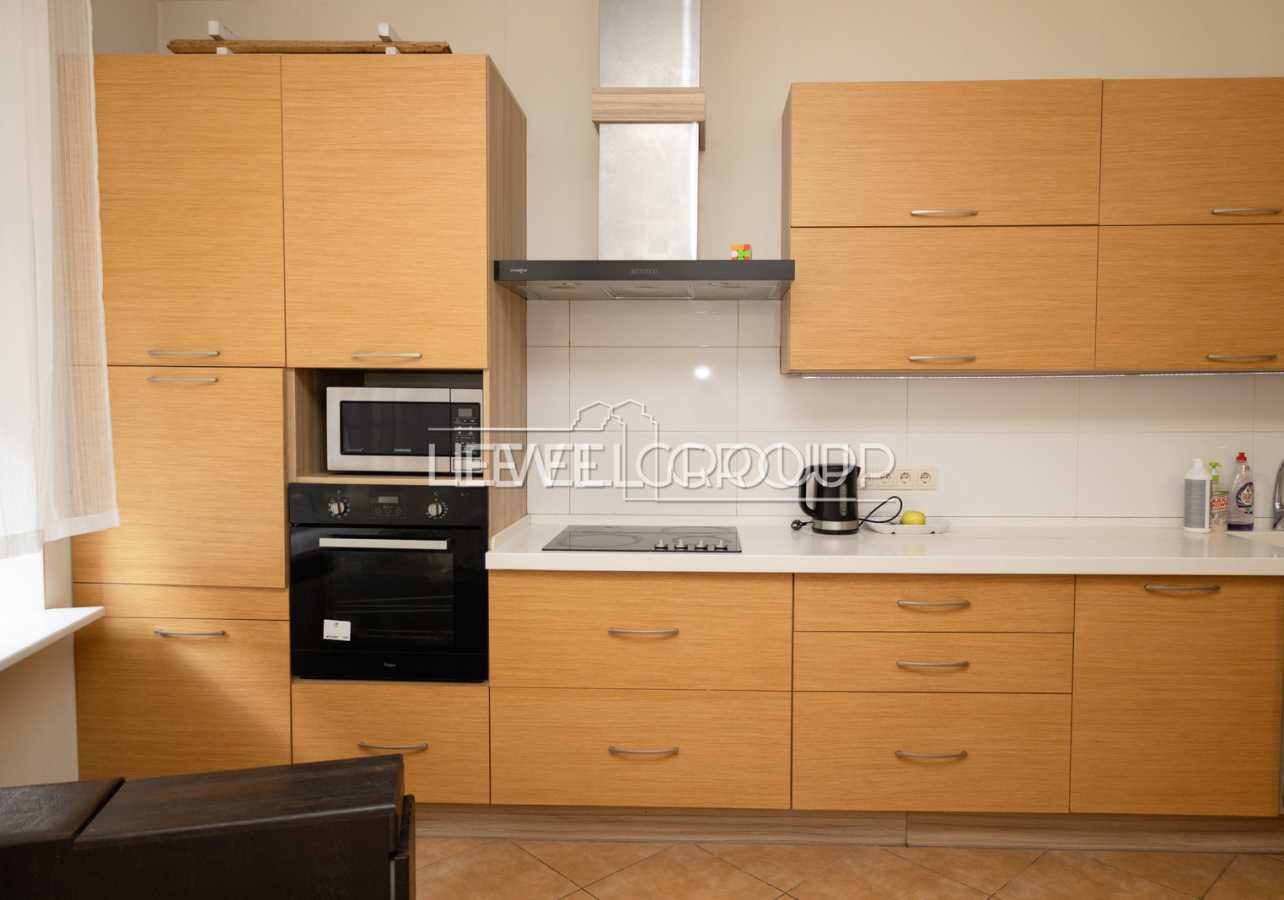 Продаж 3-кімнатної квартири 125 м², Євгена Коновальця вул., 36В