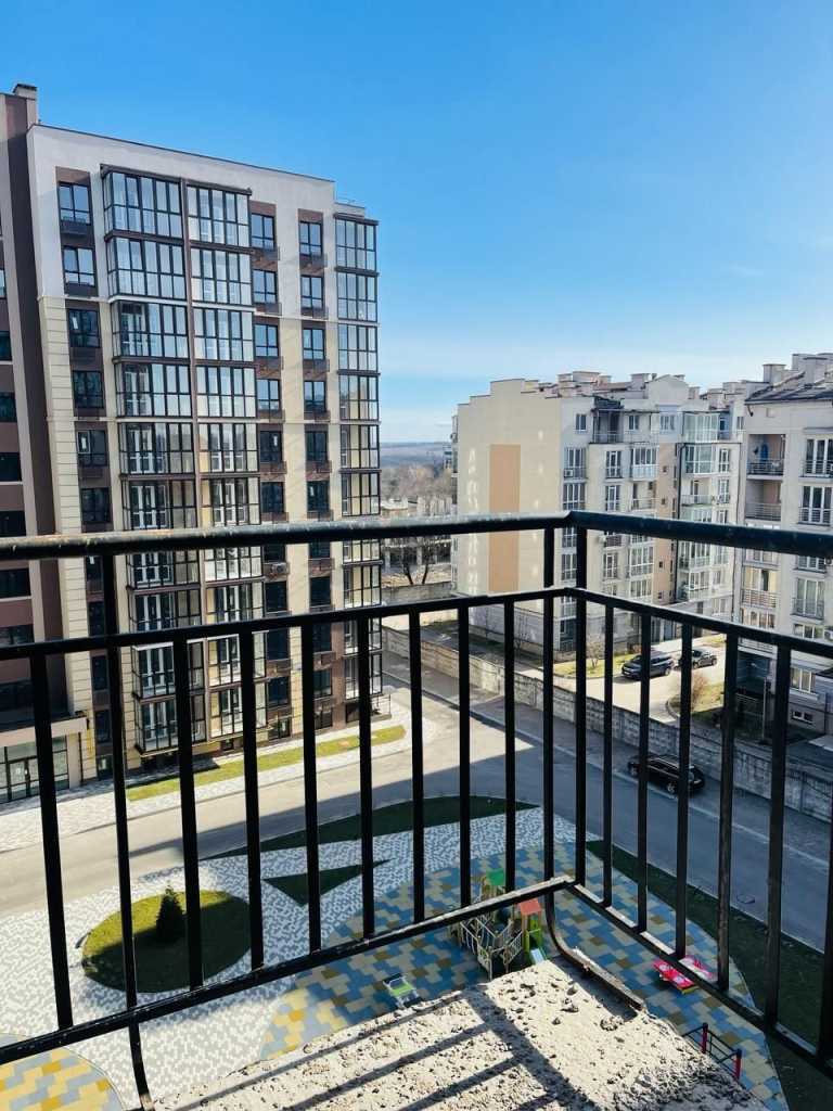 Продажа 1-комнатной квартиры 41 м², Метрологическая ул., 107