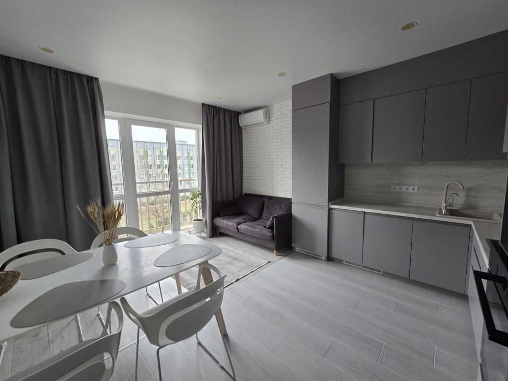 Продаж 2-кімнатної квартири 62 м², Метрологічна вул., 15