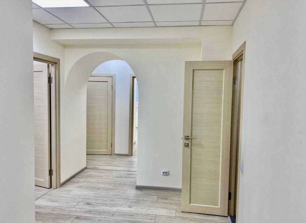 Оренда офісу 95 м², Глибочицька вул., 17