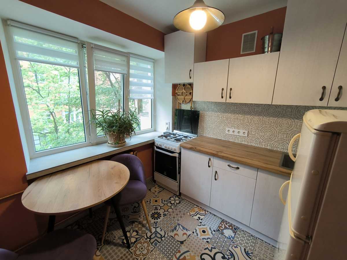 Продаж 1-кімнатної квартири 32 м², Золотоустівська вул., 51/7
