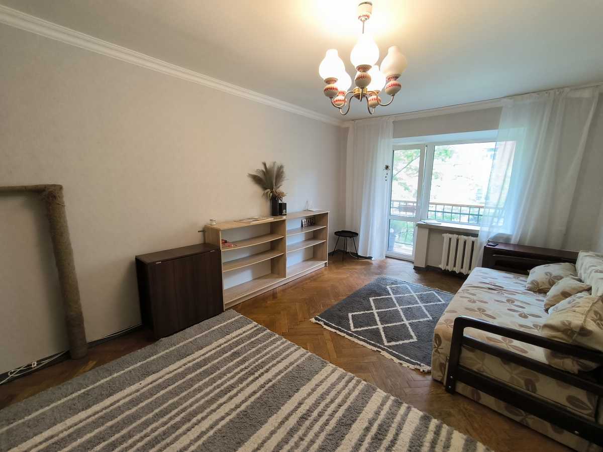 Продаж 1-кімнатної квартири 32 м², Золотоустівська вул., 51/7