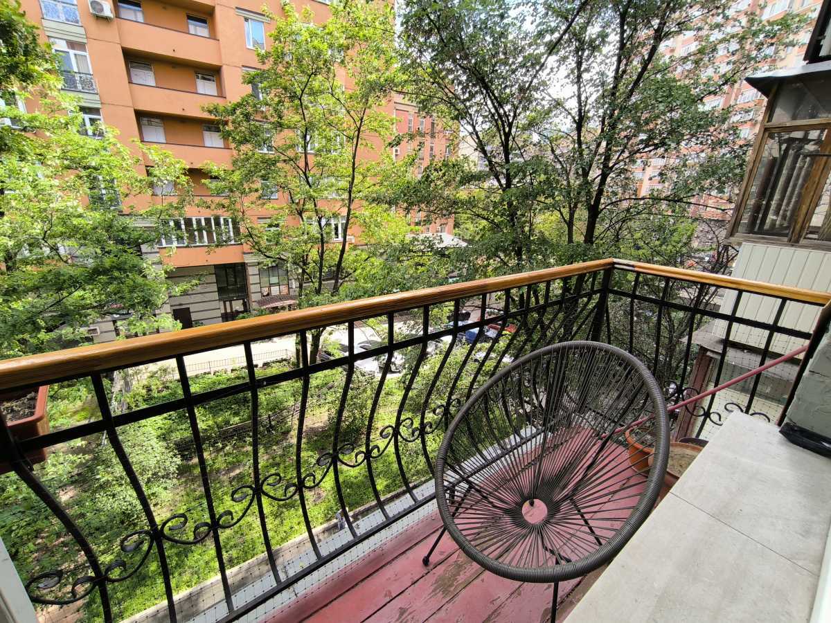 Продаж 1-кімнатної квартири 32 м², Золотоустівська вул., 51/7