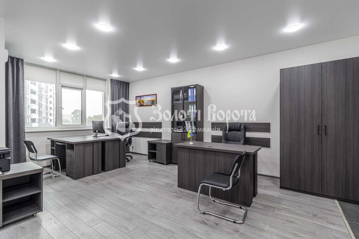 Продажа офиса 77 м², Любомира Гузара просп., 11