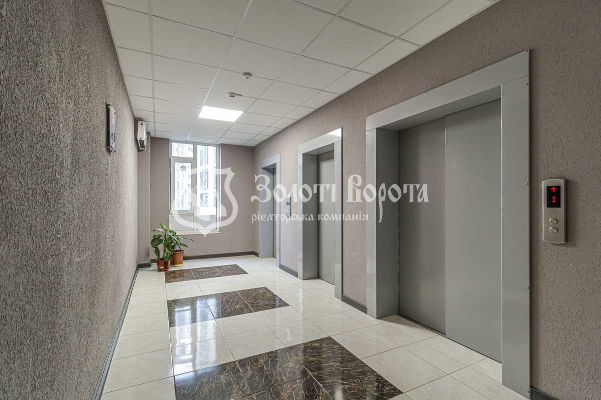 Продажа офиса 77 м², Любомира Гузара просп., 11