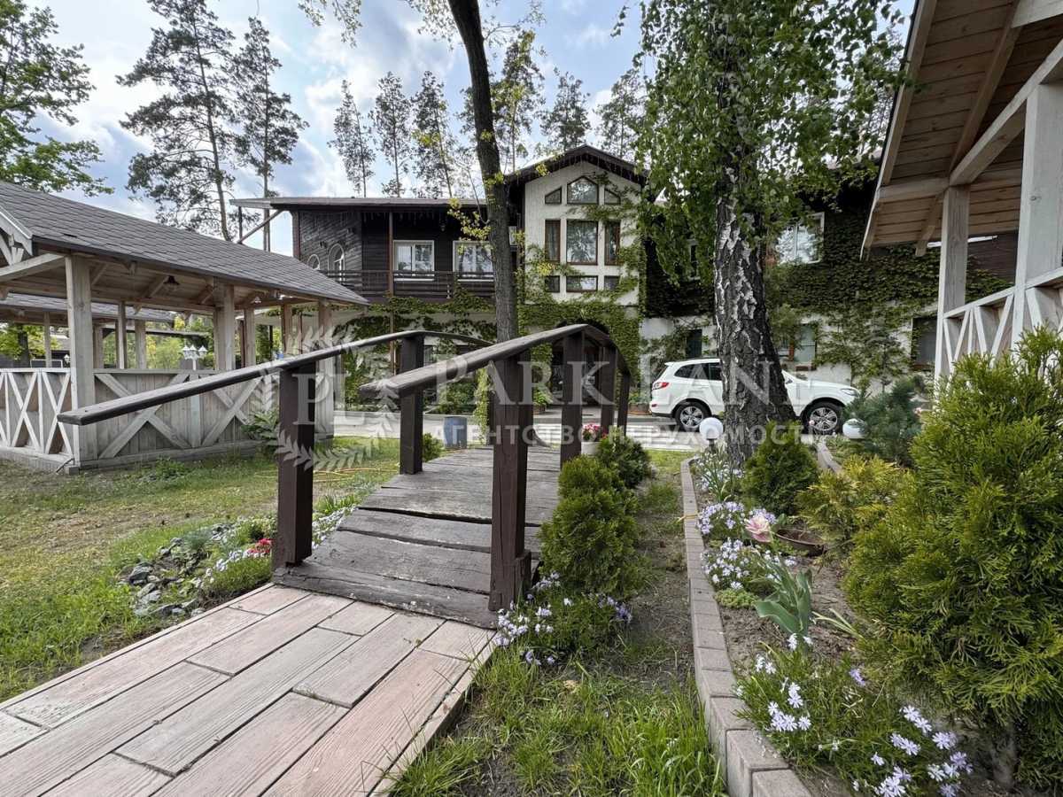 Продаж готельного комплекса 1000 м², Звенигородська