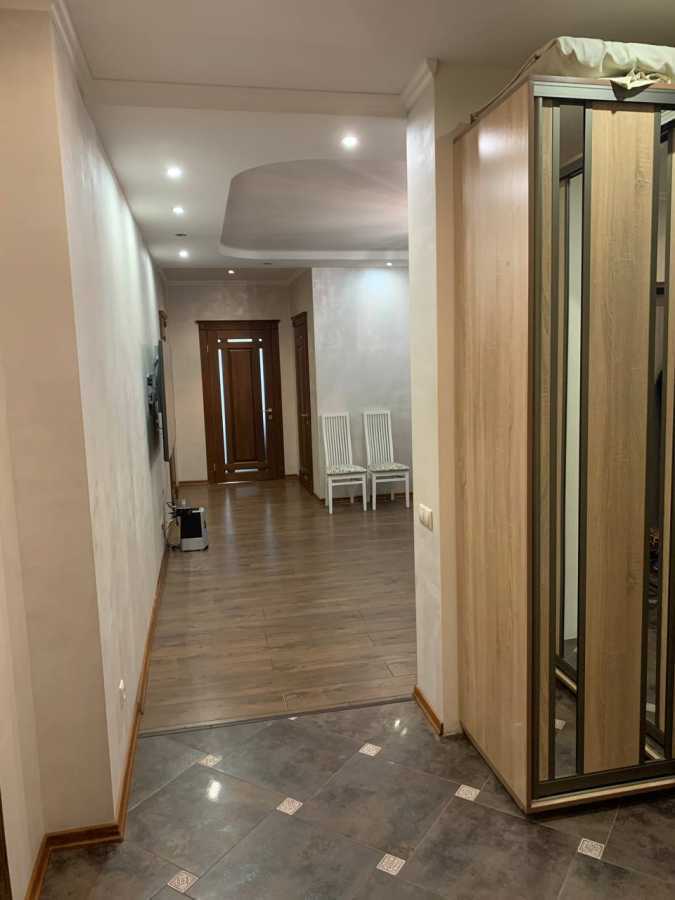 Аренда 3-комнатной квартиры 120 м², Валерия Лобановского просп., 6Д