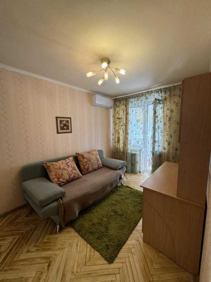 Оренда 2-кімнатної квартири 52 м², Предславинська вул., 51
