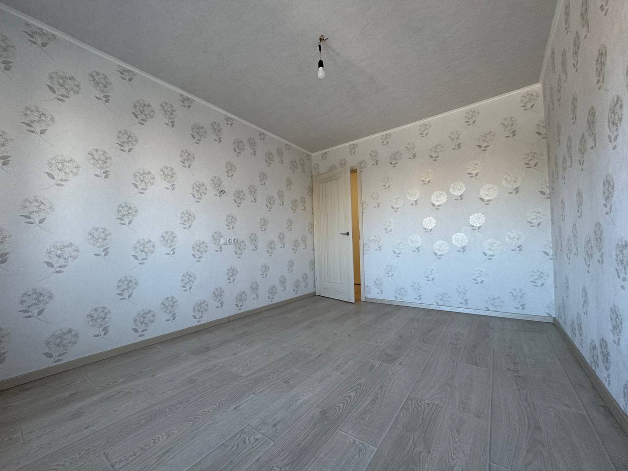 Продажа 3-комнатной квартиры 71 м², Славы бул.