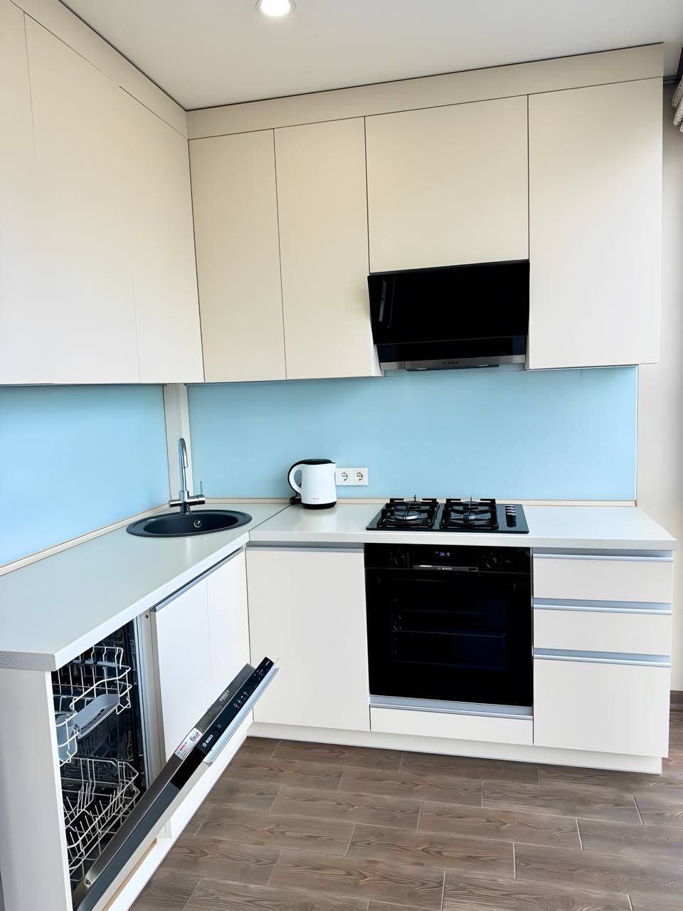 Продажа 2-комнатной квартиры 58 м², Владимира Антоновича ул.