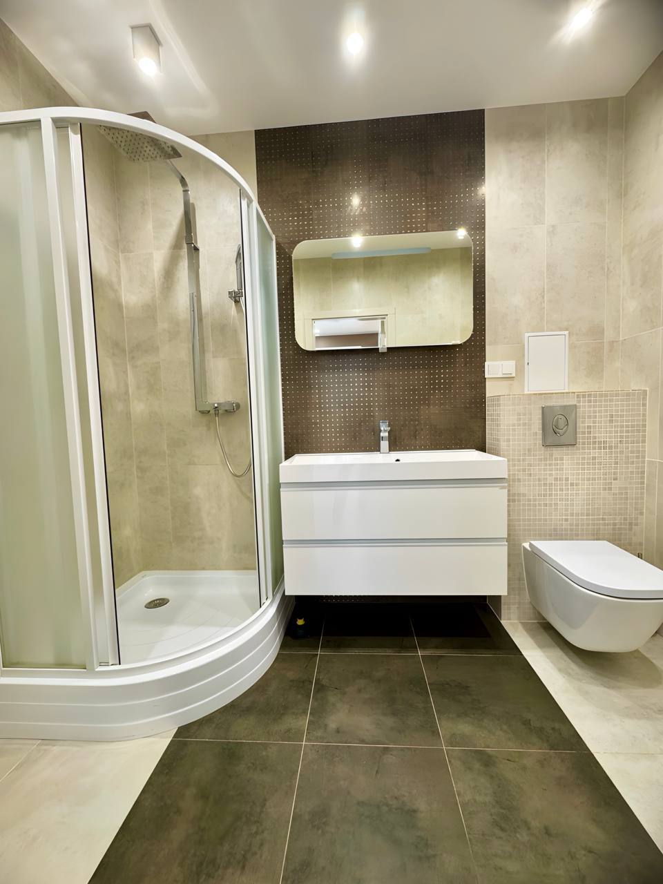 Продажа 2-комнатной квартиры 58 м², Владимира Антоновича ул.