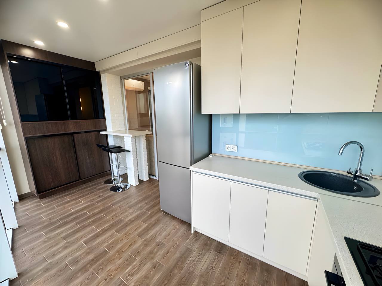 Продажа 2-комнатной квартиры 58 м², Владимира Антоновича ул.