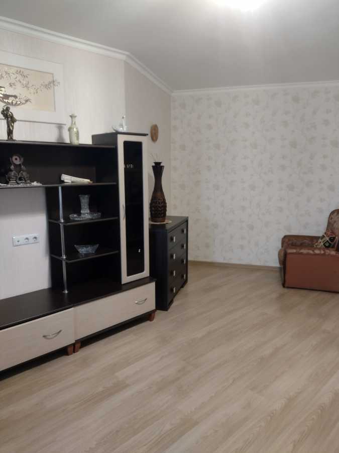 Аренда 1-комнатной квартиры 50 м², Машинобудівельників, 17а