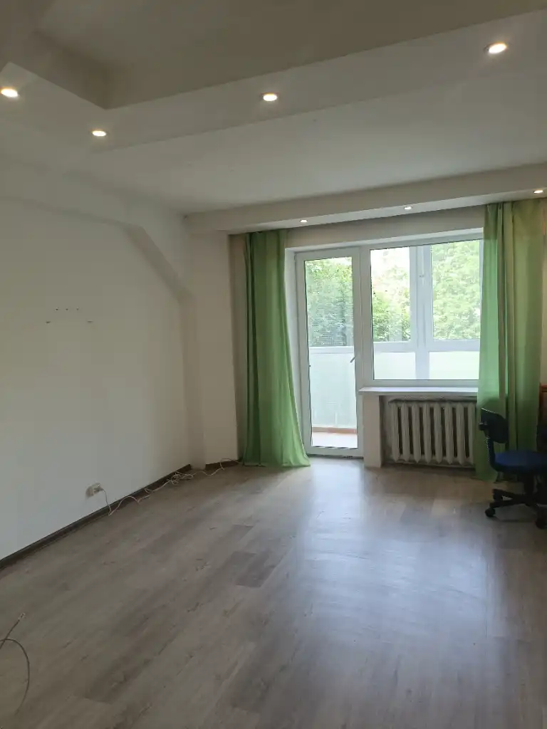 Оренда 3-кімнатної квартири 65 м², Тополь 2 вул.
