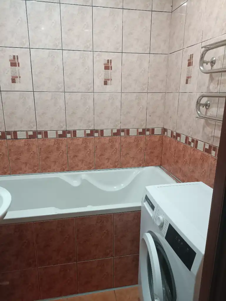 Оренда 3-кімнатної квартири 65 м², Тополь 2 вул.