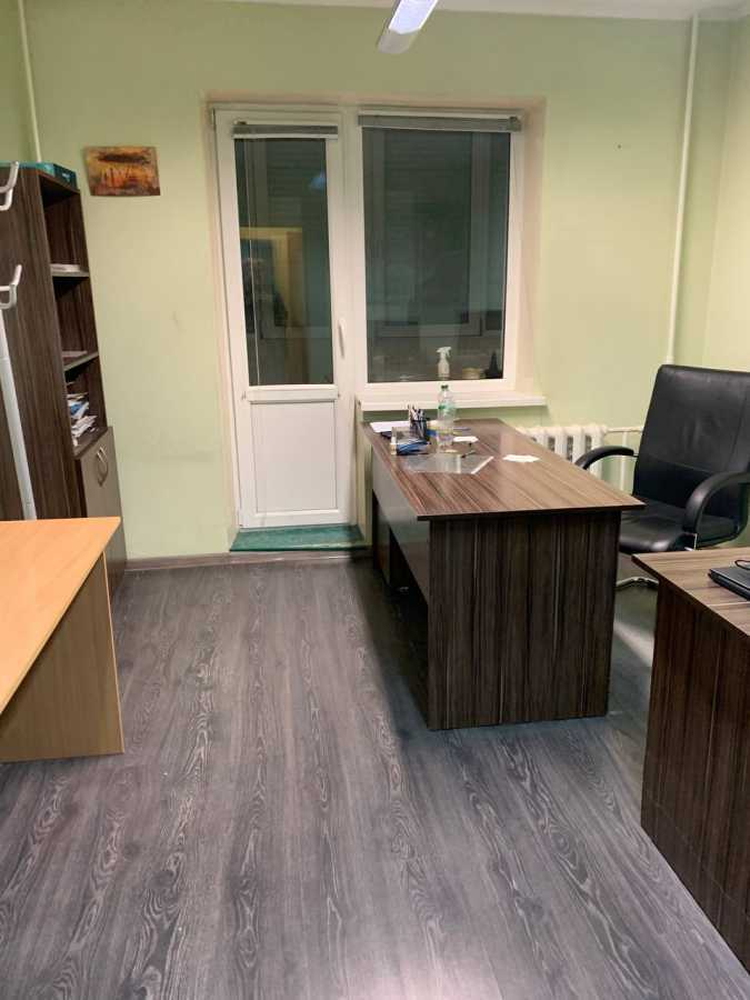 Продаж 5-кімнатної квартири 95 м², Бурмистенка вул., 12