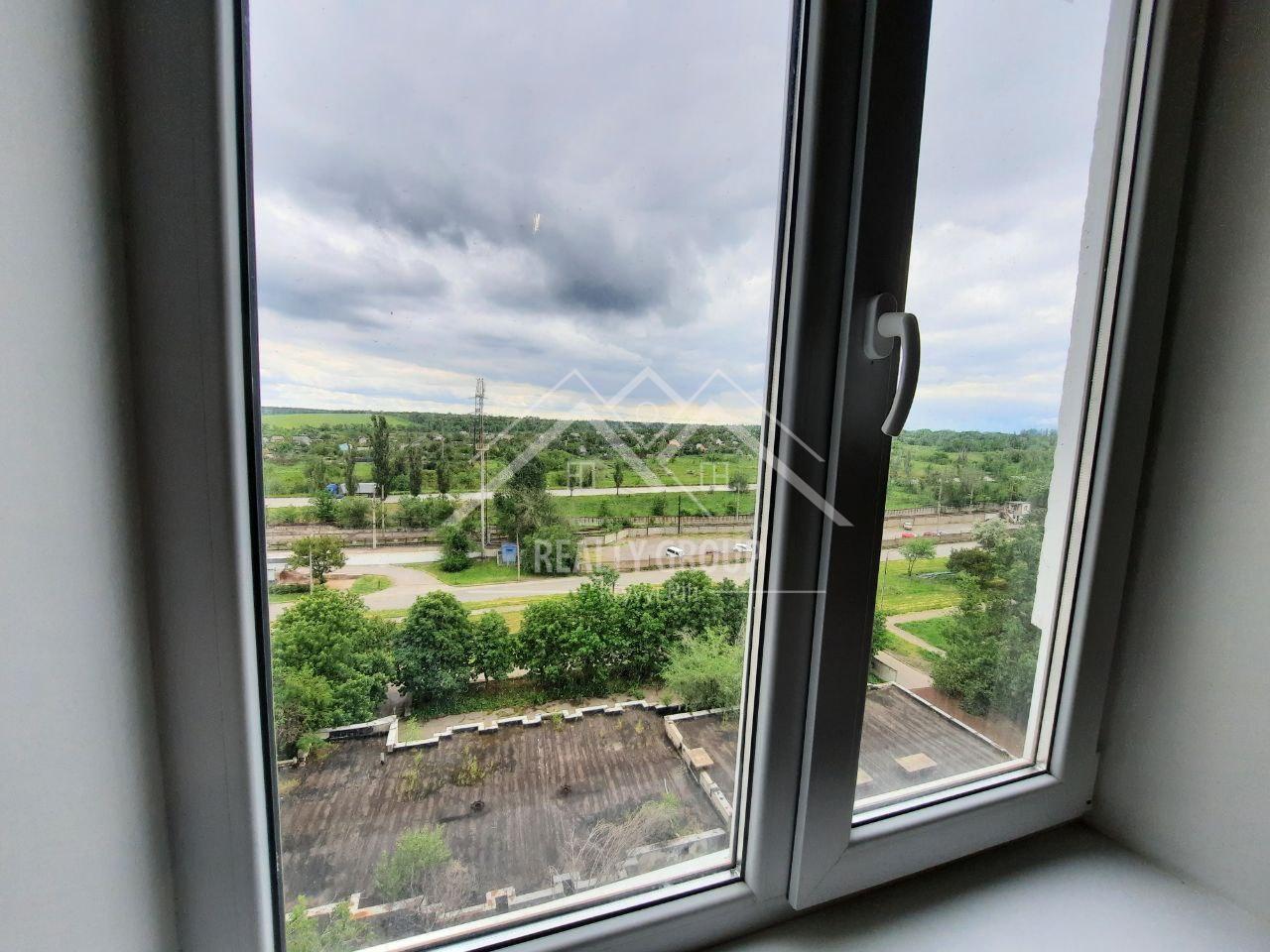 Продаж 1-кімнатної квартири 42 м²