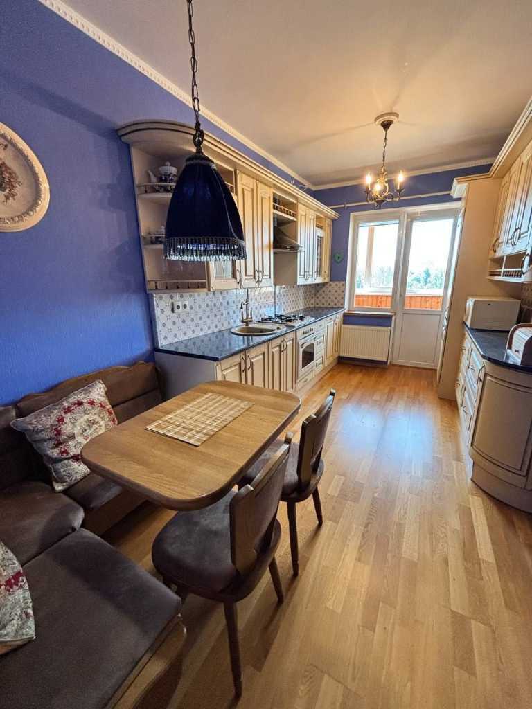 Продаж 1-кімнатної квартири 49 м², Лесі Українки вул., 6