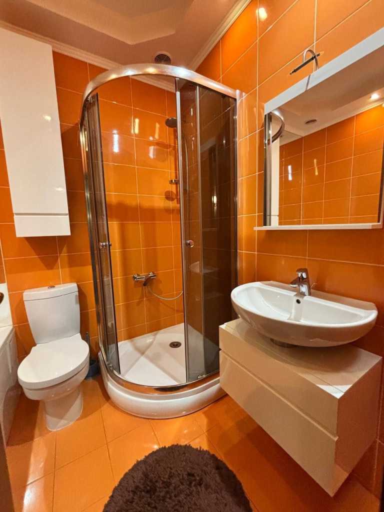 Продаж 1-кімнатної квартири 49 м², Лесі Українки вул., 6