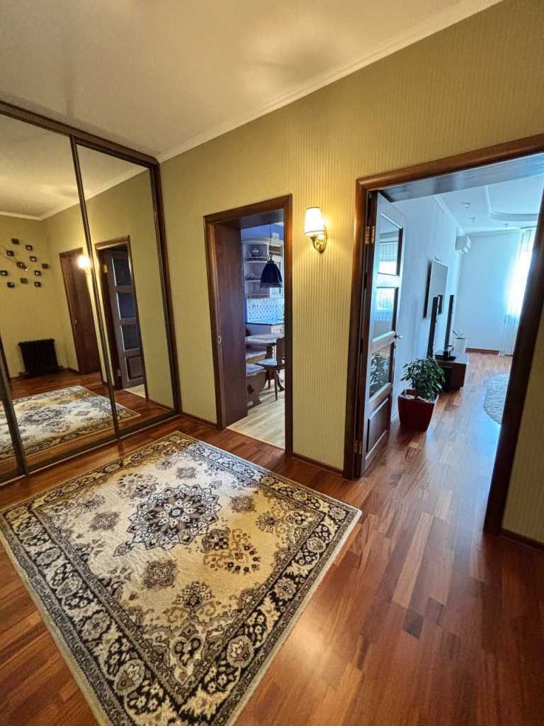 Продаж 1-кімнатної квартири 49 м², Лесі Українки вул., 6