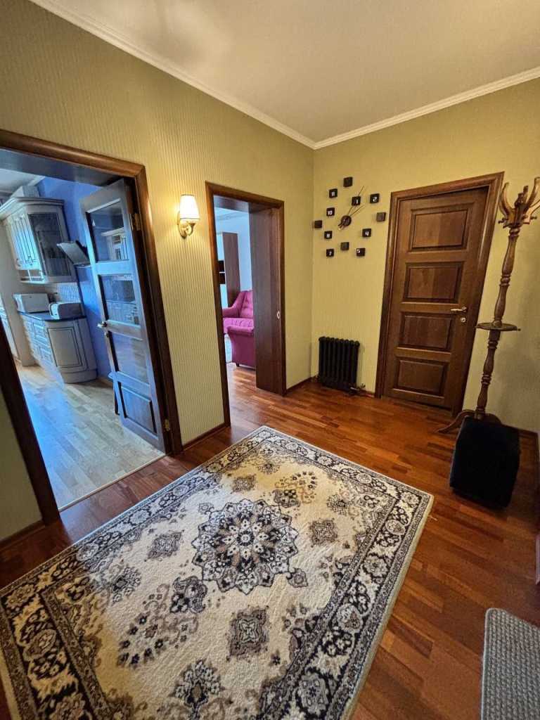 Продаж 1-кімнатної квартири 49 м², Лесі Українки вул., 6