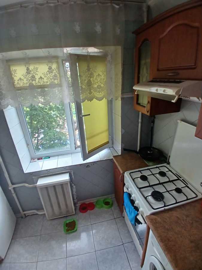 Продаж 2-кімнатної квартири 47 м², Мілютенка вул., 15А