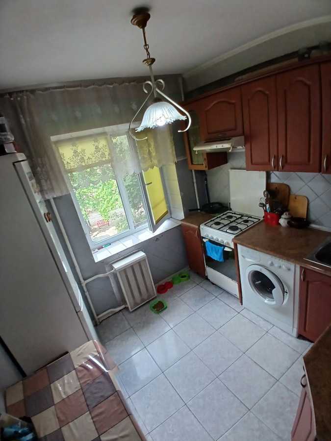 Продаж 2-кімнатної квартири 47 м², Мілютенка вул., 15А