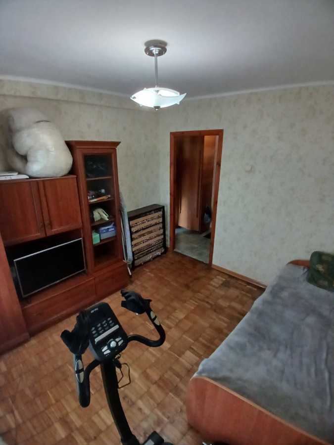 Продаж 2-кімнатної квартири 47 м², Мілютенка вул., 15А