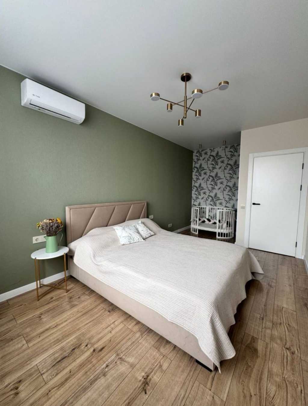 Продаж 1-кімнатної квартири 43.1 м², Свободи вул., 1с